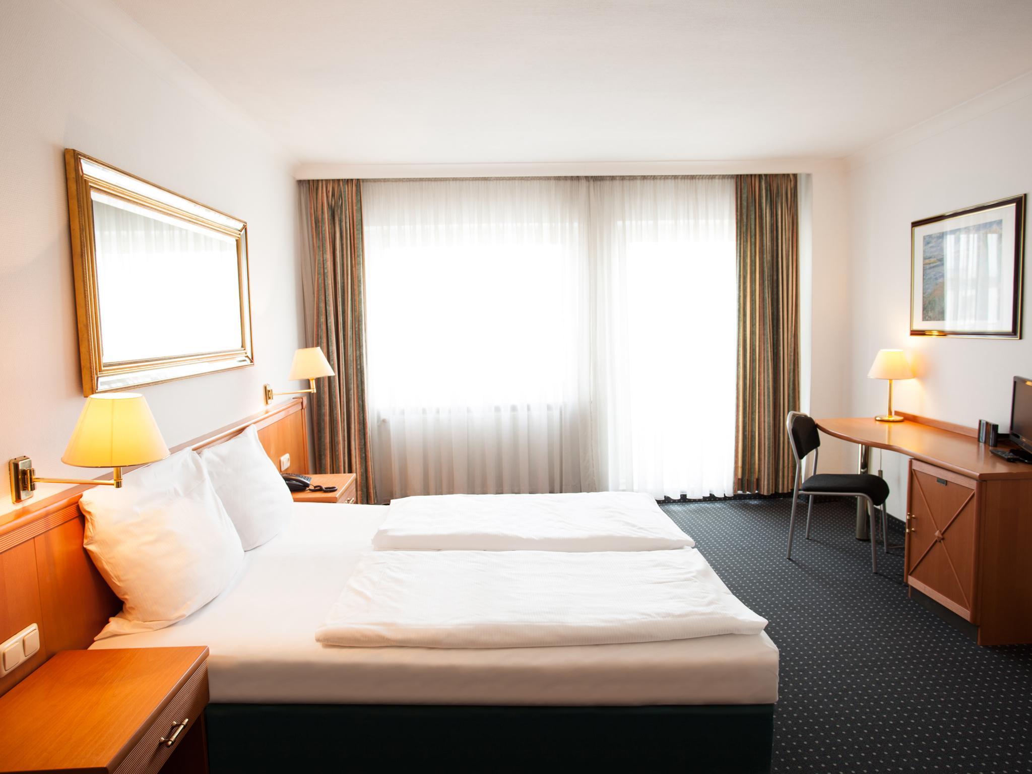 Ina Hotel Royal Koln Bagian luar foto