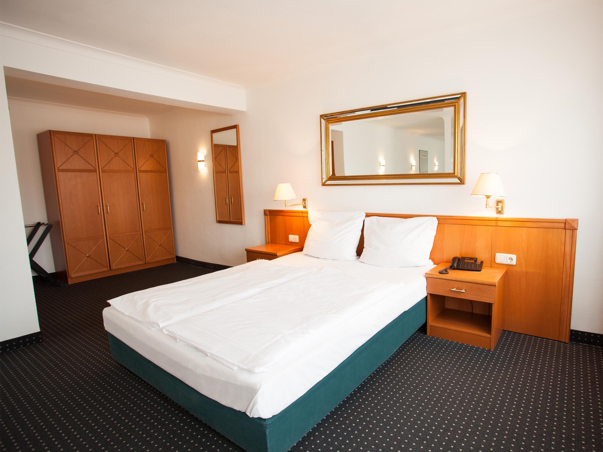 Ina Hotel Royal Koln Bagian luar foto