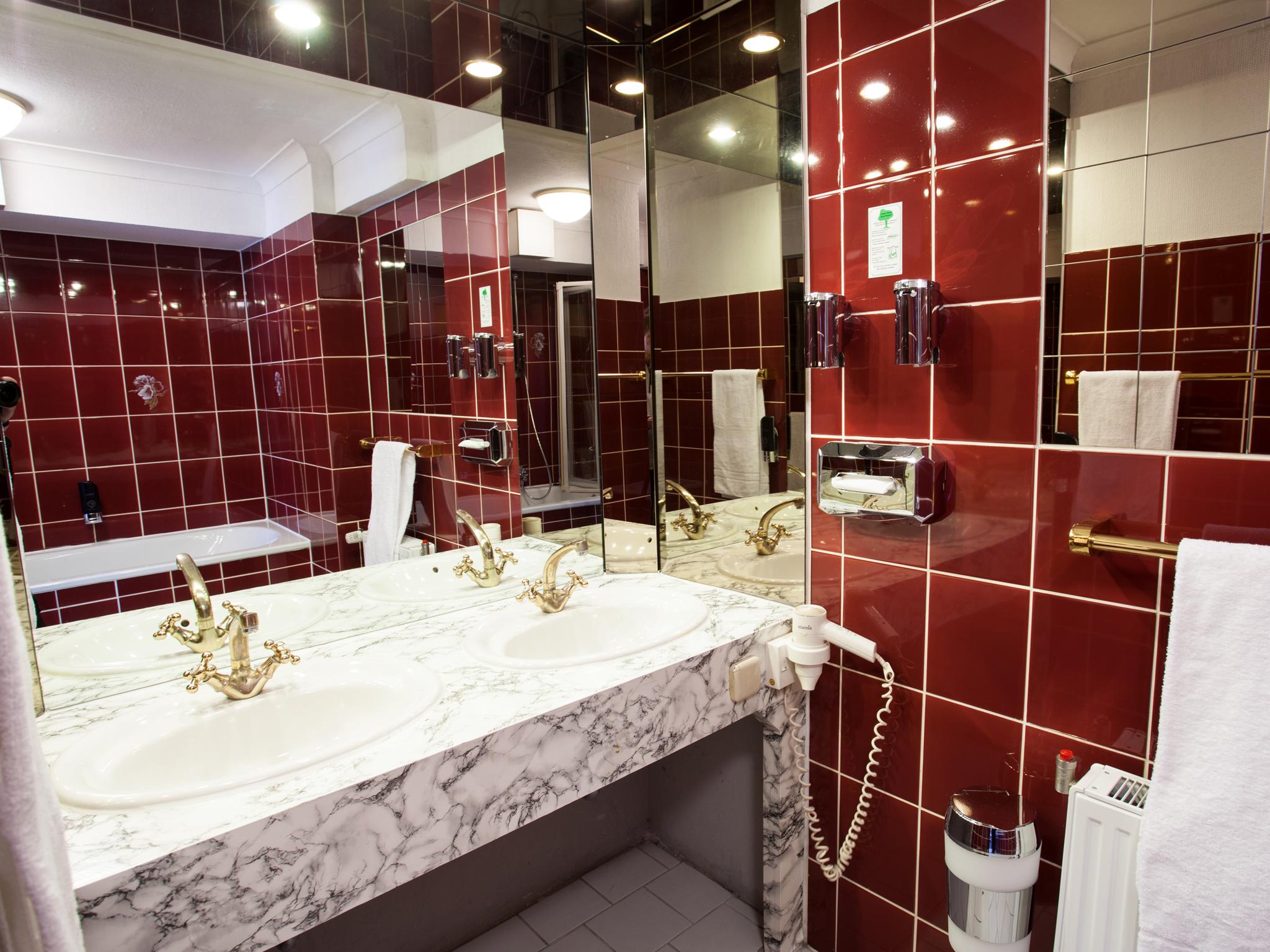 Ina Hotel Royal Koln Bagian luar foto