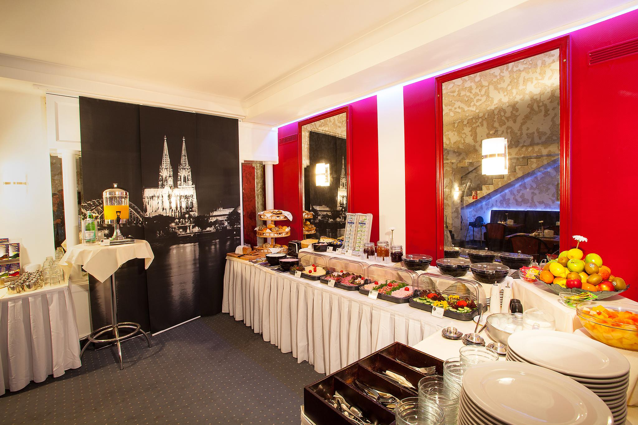 Ina Hotel Royal Koln Bagian luar foto