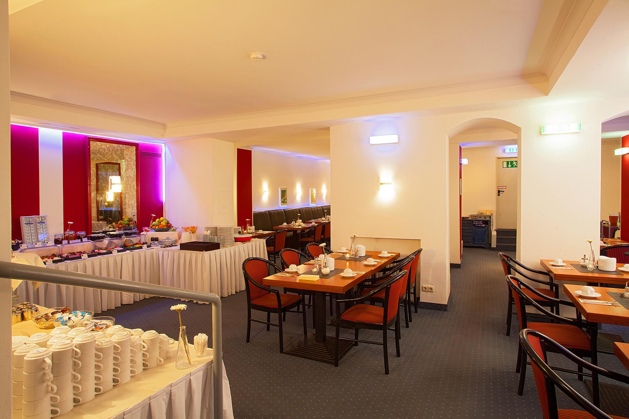Ina Hotel Royal Koln Bagian luar foto