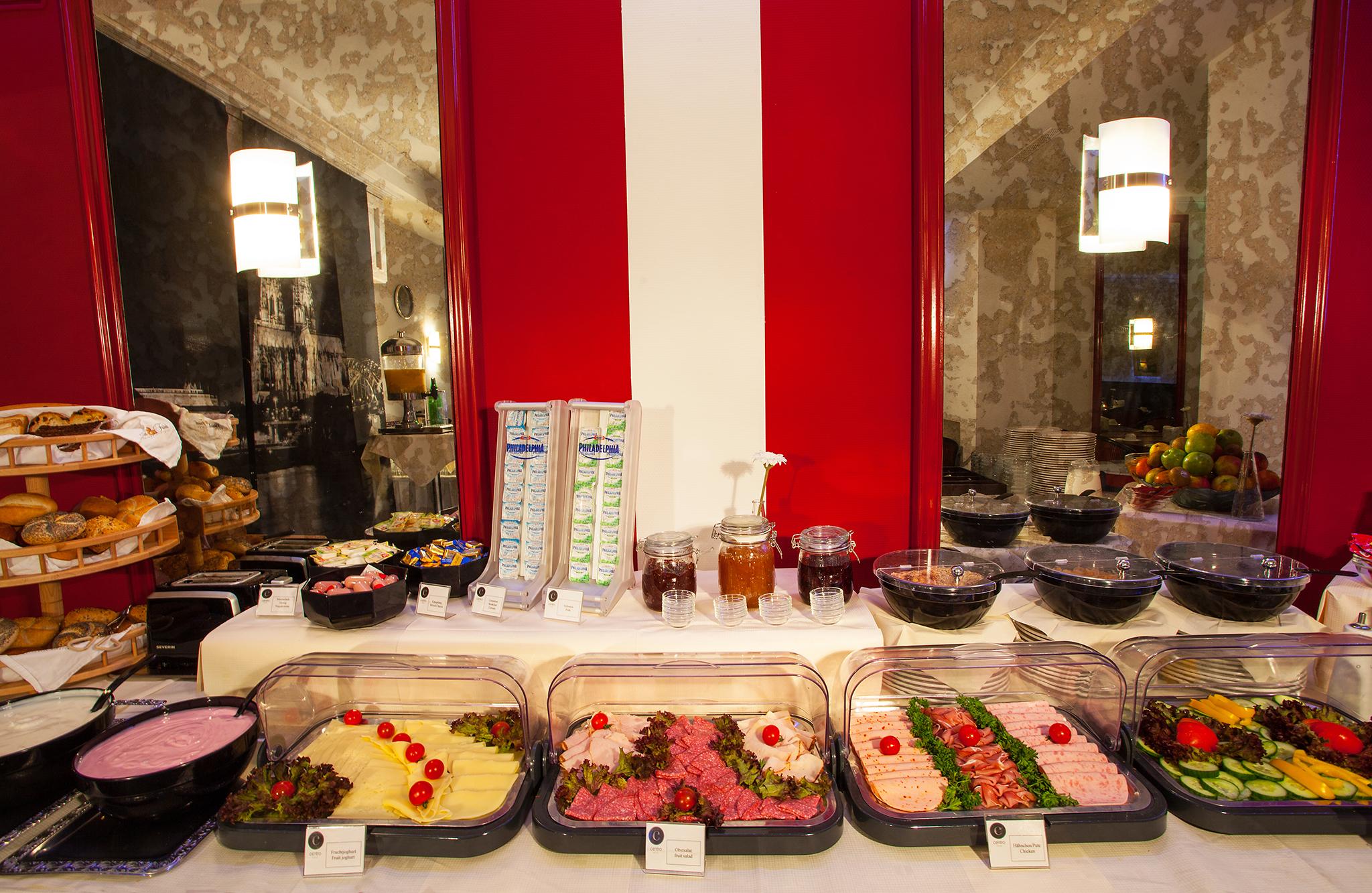 Ina Hotel Royal Koln Bagian luar foto