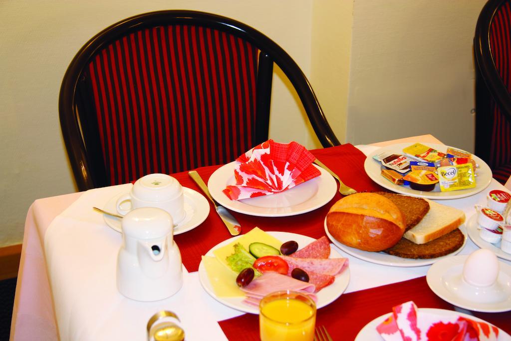 Ina Hotel Royal Koln Bagian luar foto