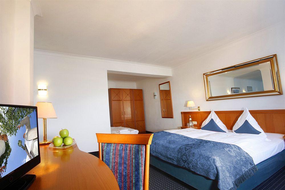 Ina Hotel Royal Koln Bagian luar foto