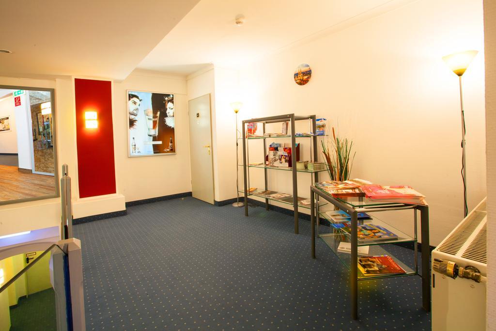 Ina Hotel Royal Koln Bagian luar foto